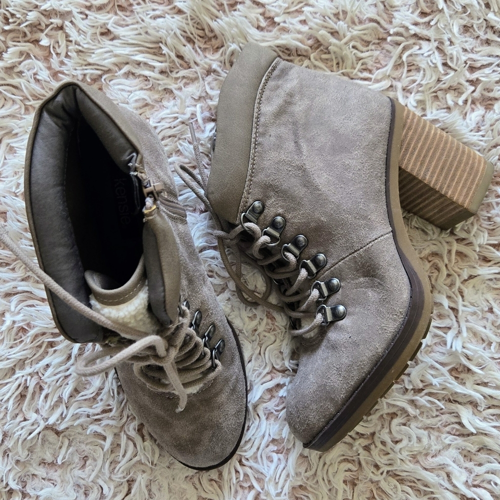 🦦Kensie Lace Up Bracket Booties